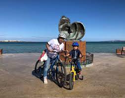 biking in La Paz